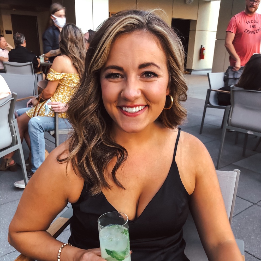 Meet your Posher, Chloe